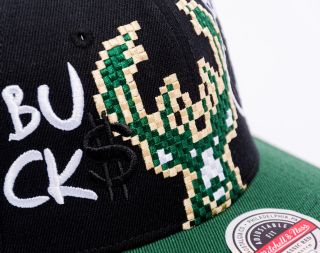 Custom @mitchellandness ONLINE na @snapbackscz 🖊️‼️🪡💯🌐 #awonthecapislit